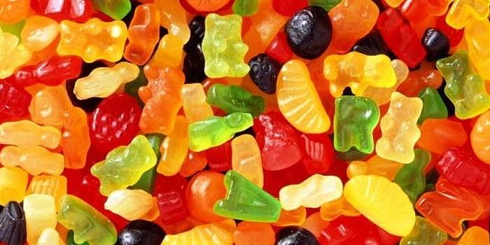 Bomboane de jeleuri multicolore