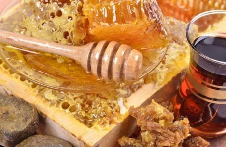 Propoli proprietà medicinali e controindicazioni