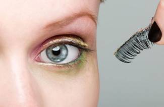 Eyelash Extender