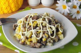 Saláta Kirieshki-kel