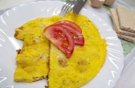 Omlet Serowy
