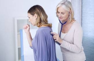 Symptômes de pneumonie chez l'adulte