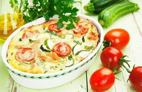 Cepeškrāsnī sautējiet cukini kastroli