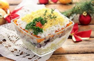 Ensalada de mimosa clásica