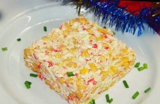 Салата од Цолеслава, ракова и кукуруза
