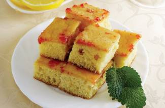 Bánh xốp kem chua