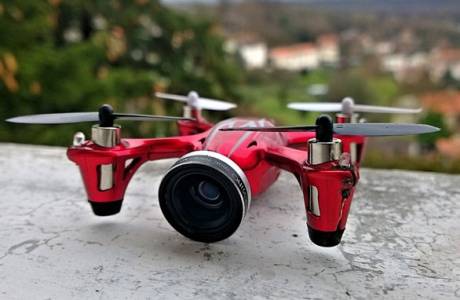 Quadrocopter kameralla
