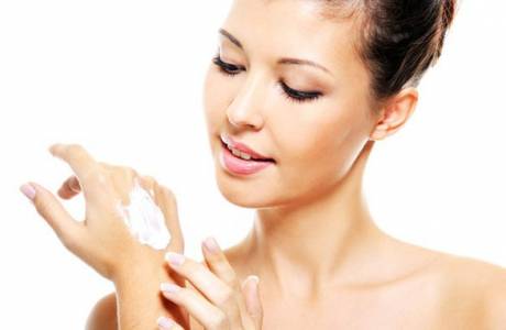 Ungüentos hormonales para dermatitis.