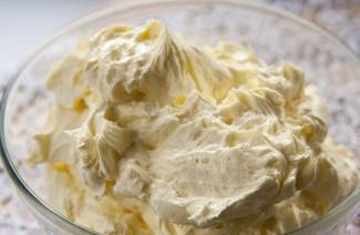 Charlotte Cream