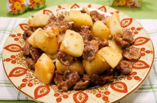 Multicooker'de tavuk mideleri