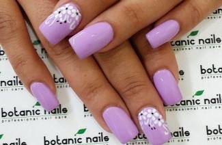 Manicura lila