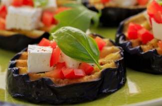 Comment faire frire les aubergines dans une casserole en rond