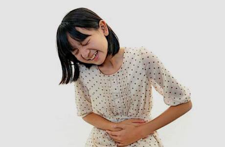 อาการและการรักษาของกรดไหลย้อน esophagitis