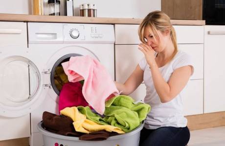 Ang amoy sa washing machine