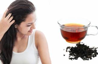 Enjuagar el cabello con té negro