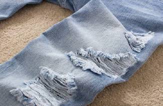 Comment faire des éraflures sur un jean