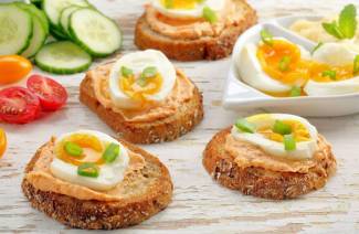 Sandwiches con huevo