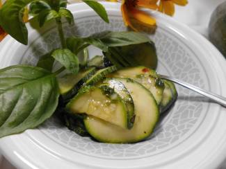 Courgettes instantanées marinées