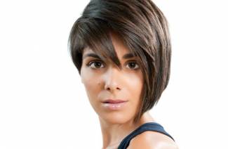 Des coiffures pour un visage ovale