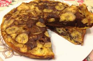 Šarlotė su bananais
