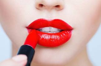 ¿Cómo aumentar los labios