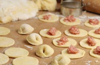 Choux เกี๊ยว