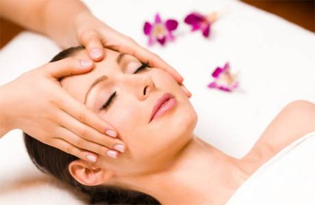 Acupressure pour le rajeunissement du visage