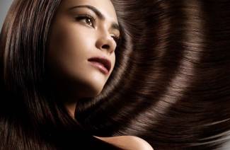 9 maneiras de deixar seu cabelo sedoso