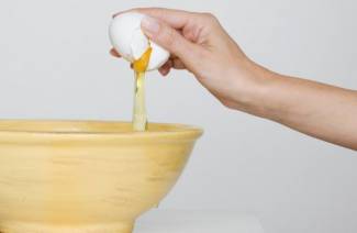 Ansiktsmaske med egg