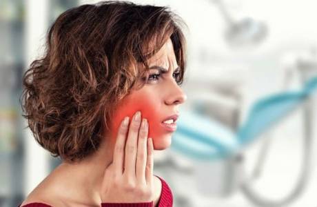 Come alleviare il mal di denti a casa