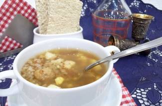 Sopa de pollastre de fajol