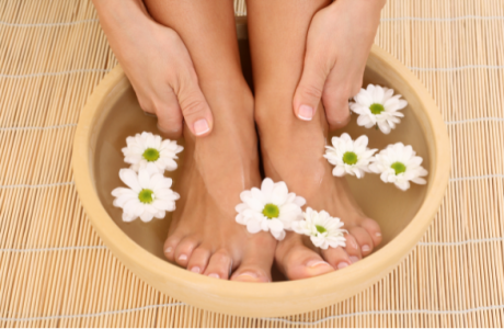 Champignon interdigital sur les jambes