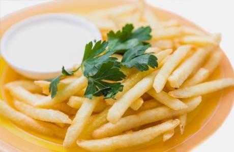 Hvordan man fremstiller pommes frites derhjemme