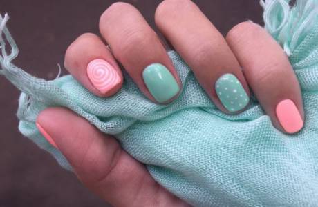 Pastel Manikür