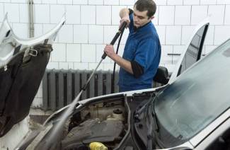 Quelles sont les conséquences d'un lavage du moteur de l'extérieur?