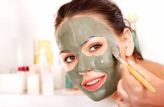 Maschera viso all'argilla