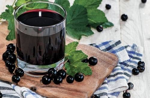 Compote de cassis pour l'hiver