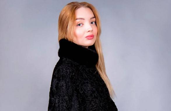Manteau de fourrure d'astrakan