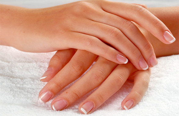 Comment traiter les champignons des ongles sur les mains