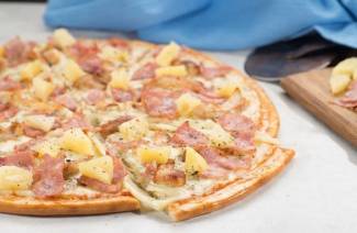 Pizza à l'ananas