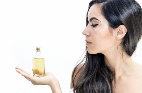 Aceite para el cabello seco