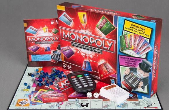 Monopolyo na may mga kard ng bangko