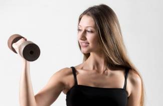 Exercices d'haltères pour femmes