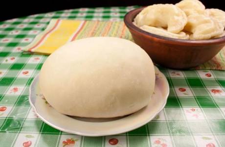 Knödelmehlklöße mit Hüttenkäse