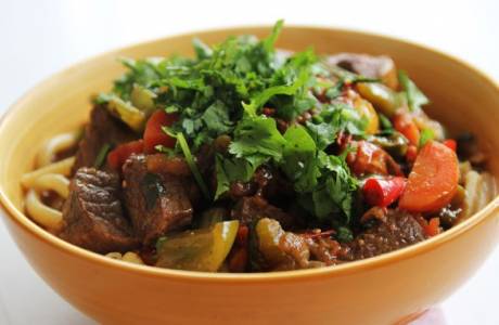 Lagman lassú tűzhelyen