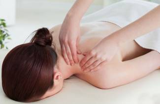 Massage de drainage lymphatique du visage et du corps