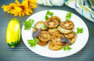 Courgettes frites pour l'hiver