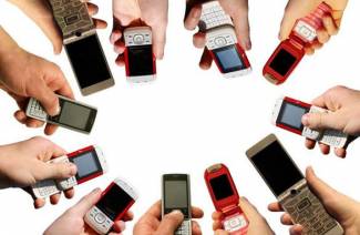 Hogyan lehet pénzt felvenni az MTS telefonról