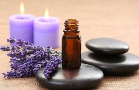 Come usare l'olio di lavanda