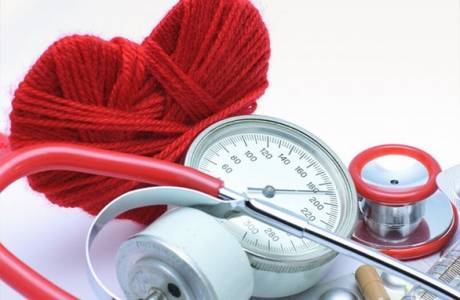 องศาของความดันโลหิตสูงหลอดเลือดแดง